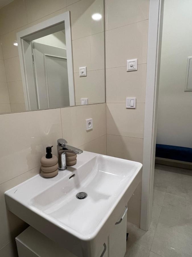 New Apartments Chain Florenc Prague Exterior photo