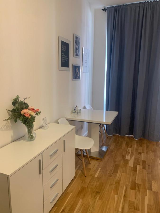 New Apartments Chain Florenc Prague Exterior photo